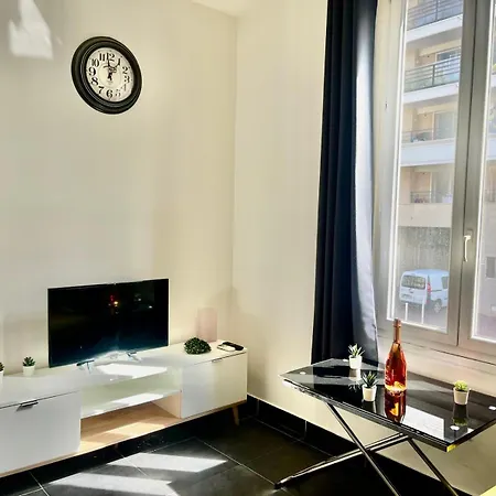 Juan 1 Yourhosthelper Apartmán *